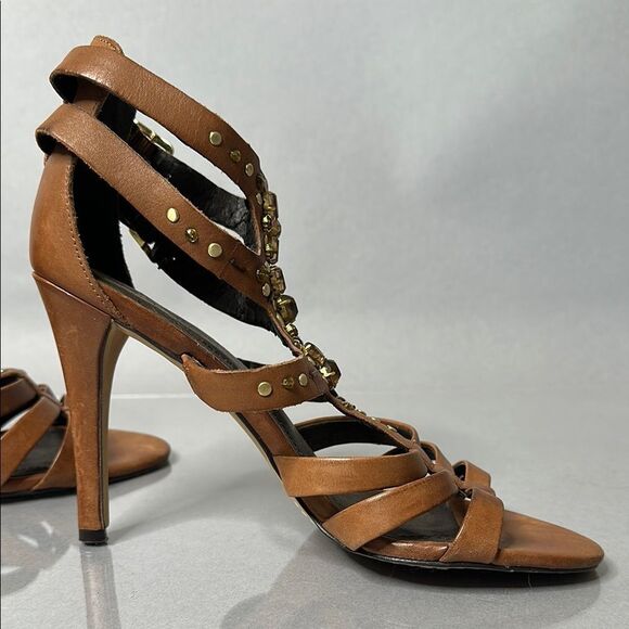 Vince Camuto BrownโStrappy Heels with Gold Accents | 7.5 | (1517) - Picture 4 of 13